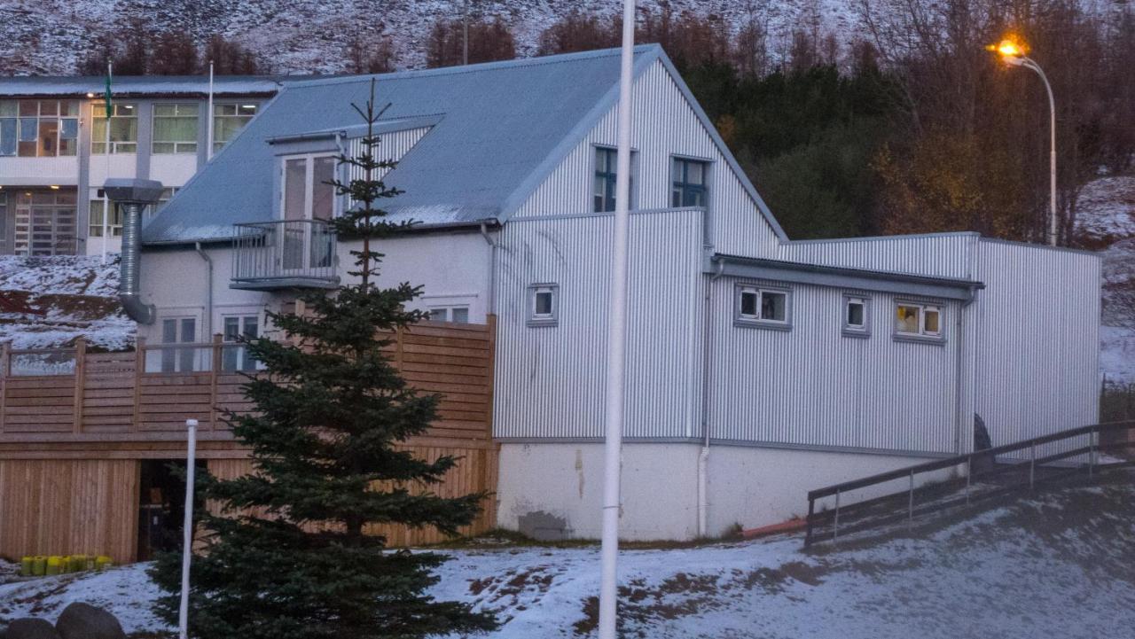 Harbour Inn - Guesthouse Bíldudalur Buitenkant foto
